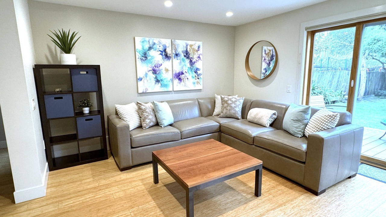 Photo of Livingroom in Outer Sunset