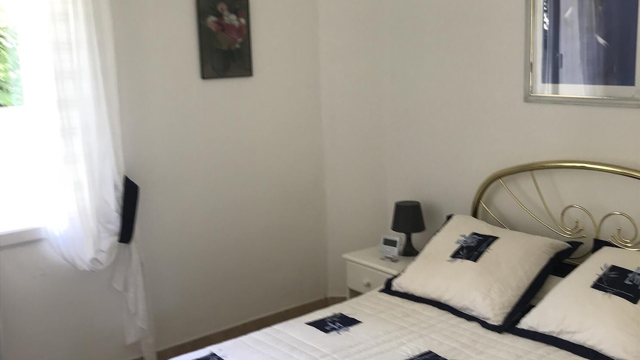Photo of Bedroom in Banne