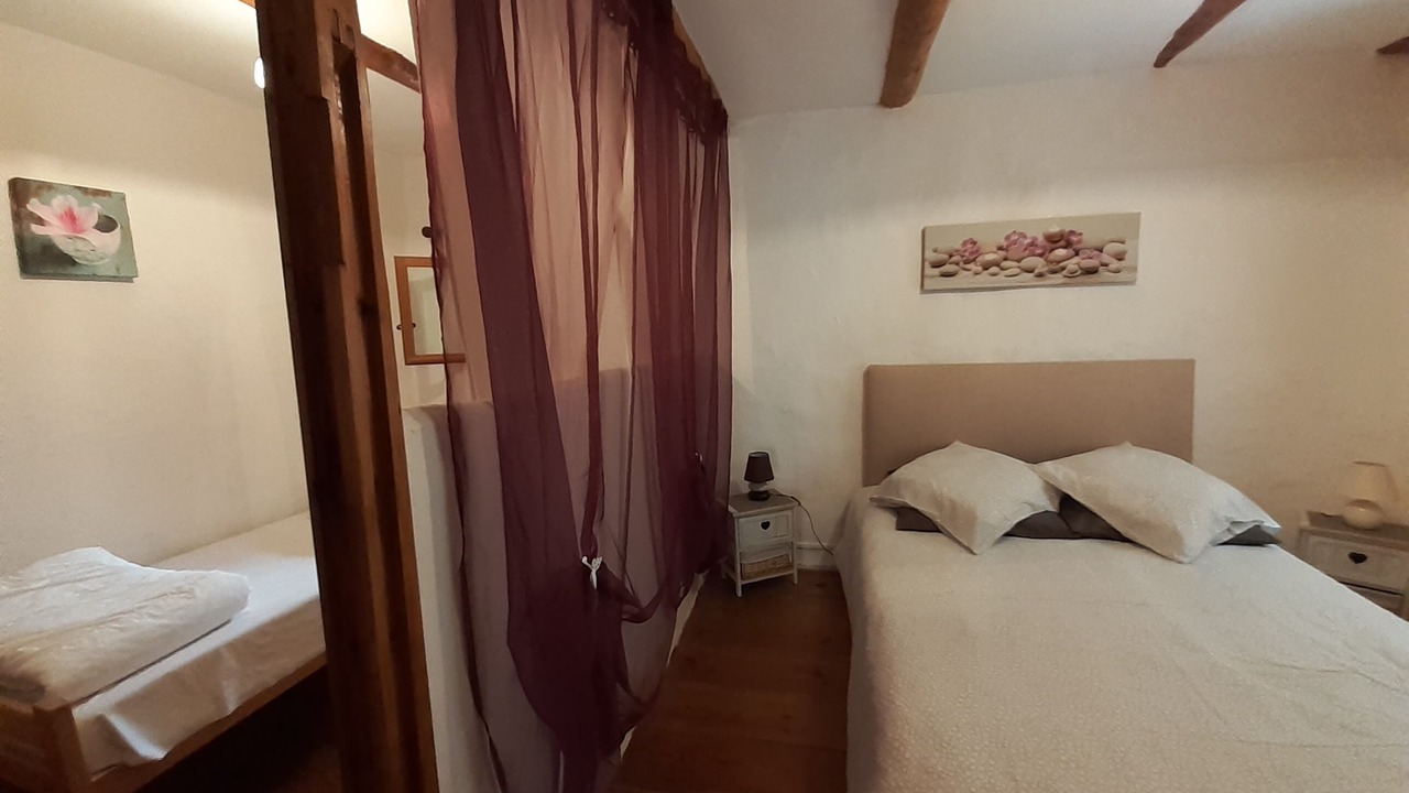Photo of Bedroom in Landos