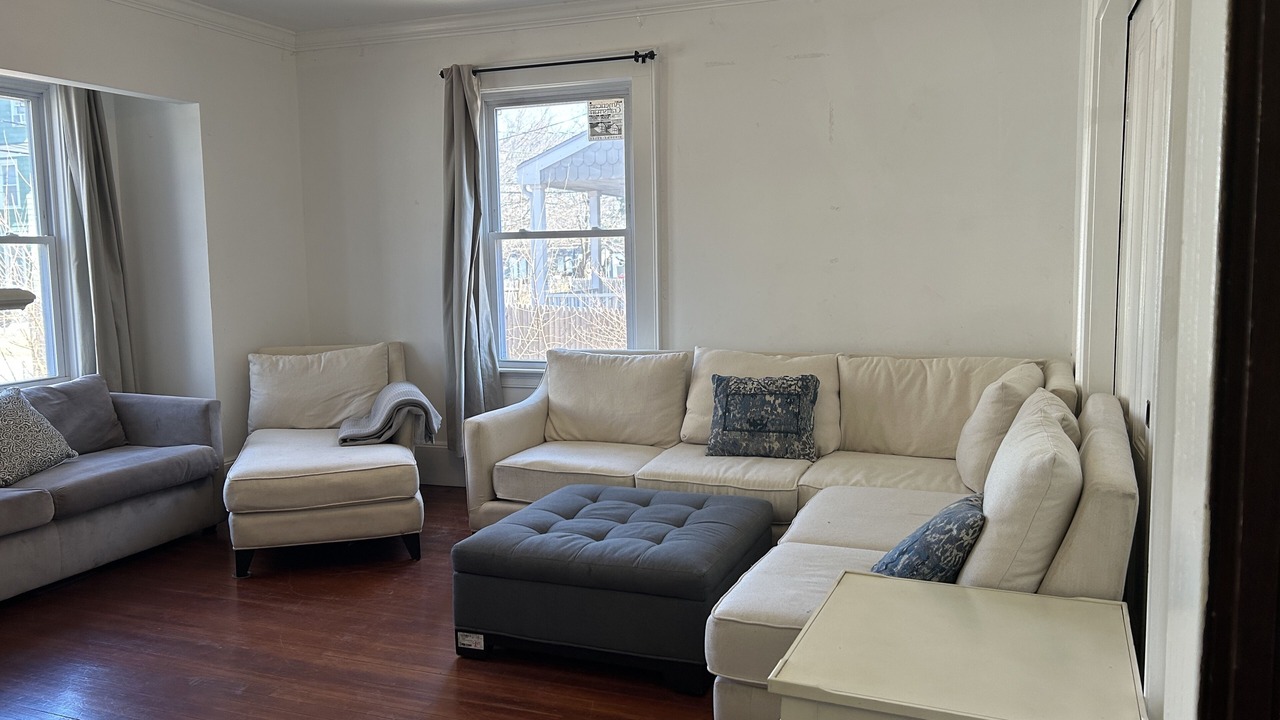 Photo of Livingroom in Allston