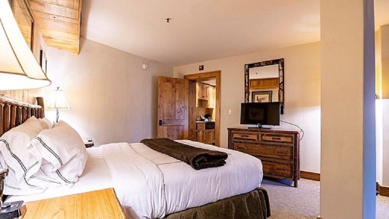 Photo of Bedroom in Lake Placid