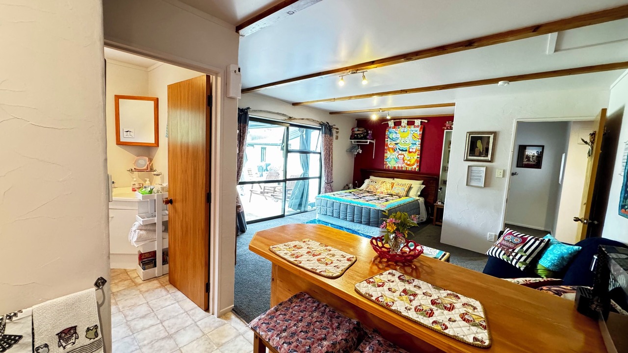 Photo of Others in Linkwater