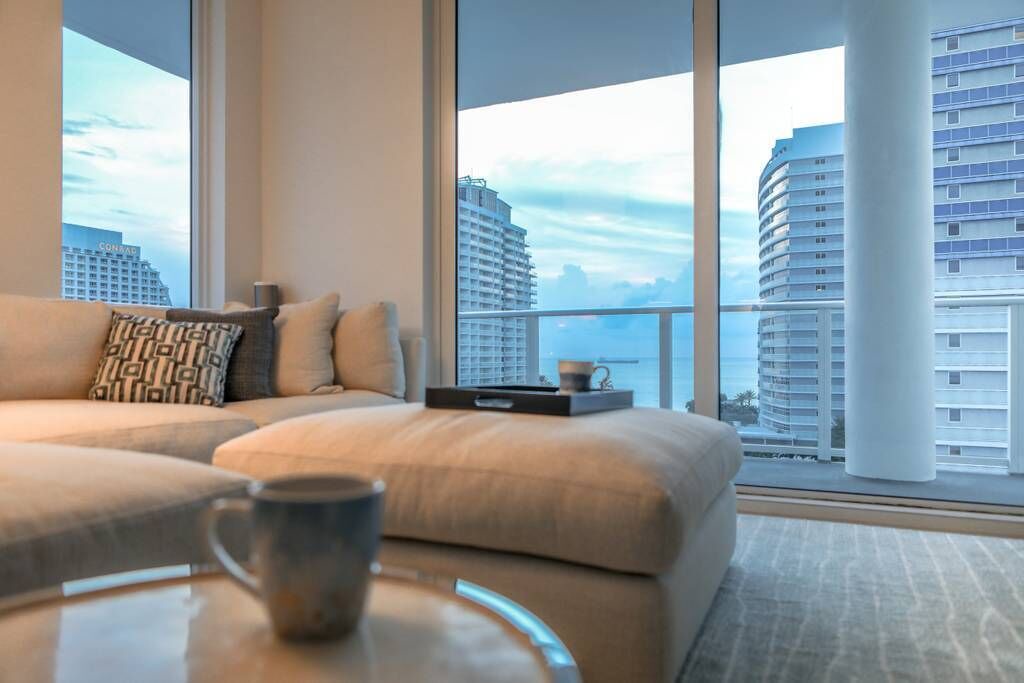 Photo of Livingroom in Central Beach
