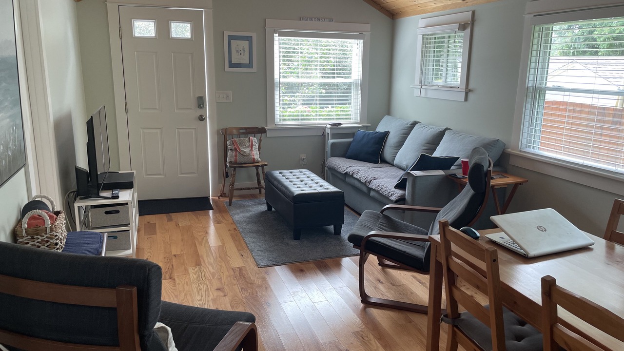 Photo of Livingroom in Westerly