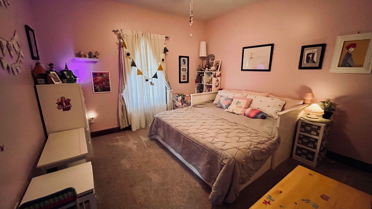 Photo of Bedroom in Winterset