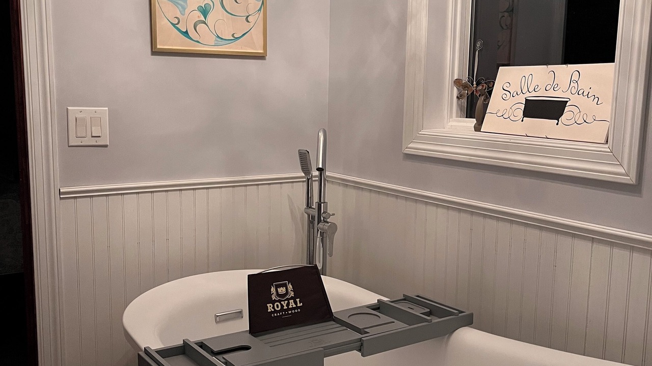 Photo of Bathroom in Winterset