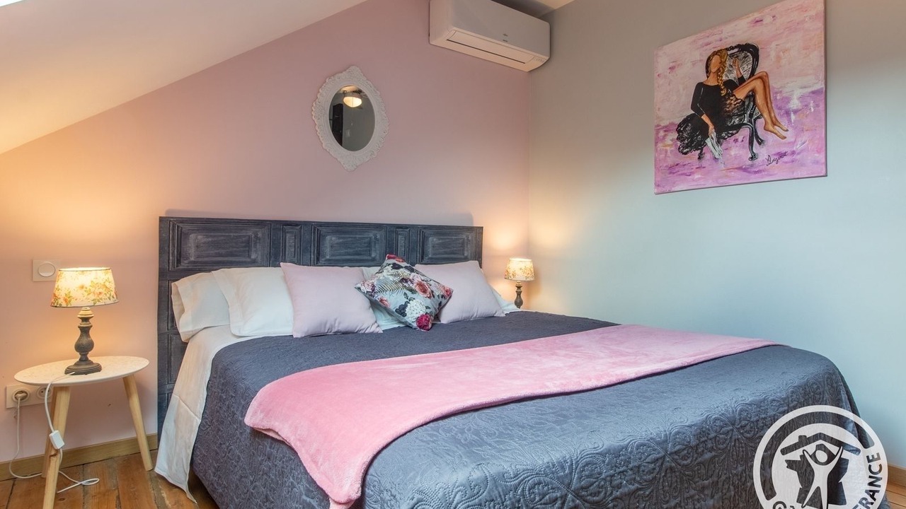 Photo of Bedroom in Montreuil-Bellay