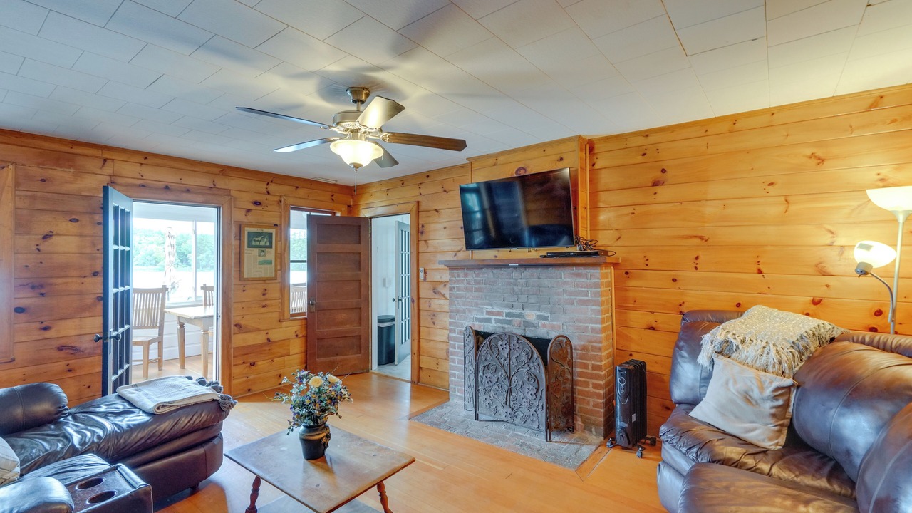 Photo of Livingroom in New Marlborough
