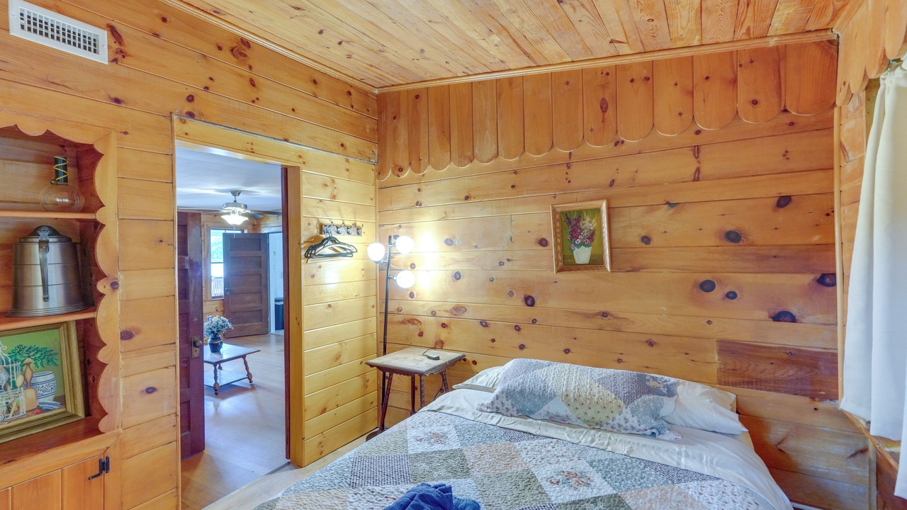 Photo of Bedroom in New Marlborough