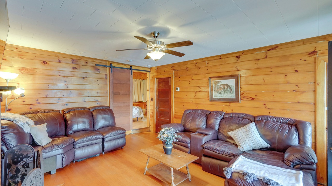 Photo of Livingroom in New Marlborough