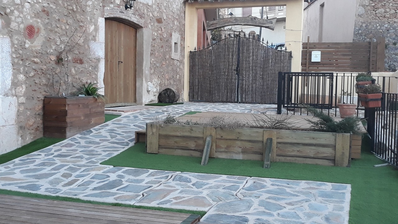 Photo of Outdoor in Albons
