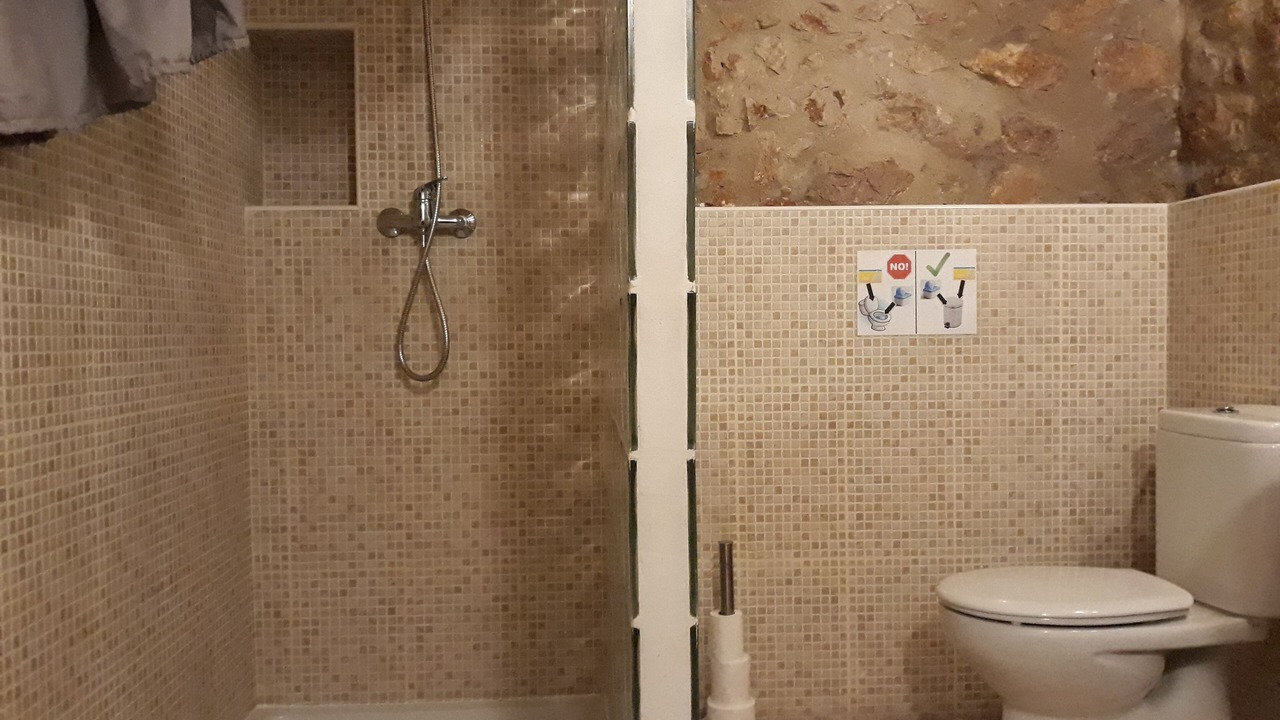 Photo of Bathroom in Albons