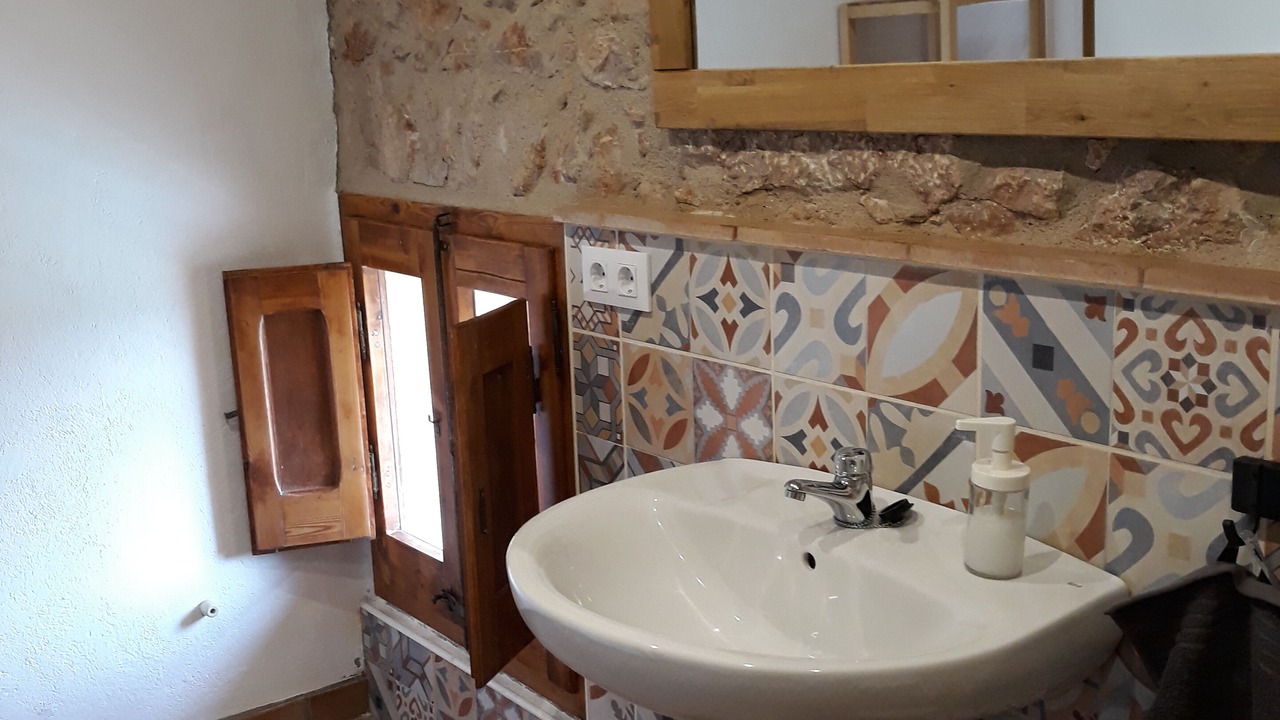 Photo of Bathroom in Albons