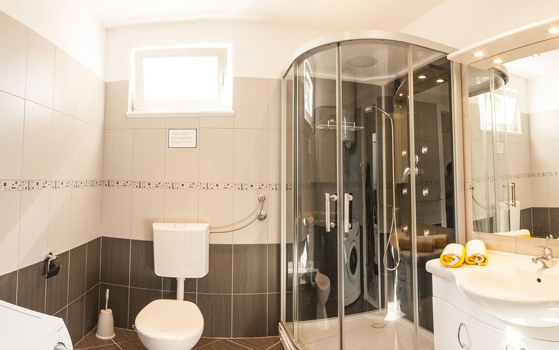 Photo of Bathroom in Zavrelje