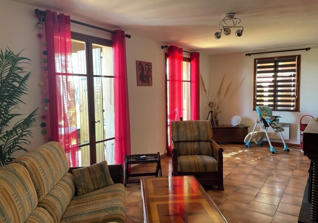 Photo of Livingroom in Joyeuse