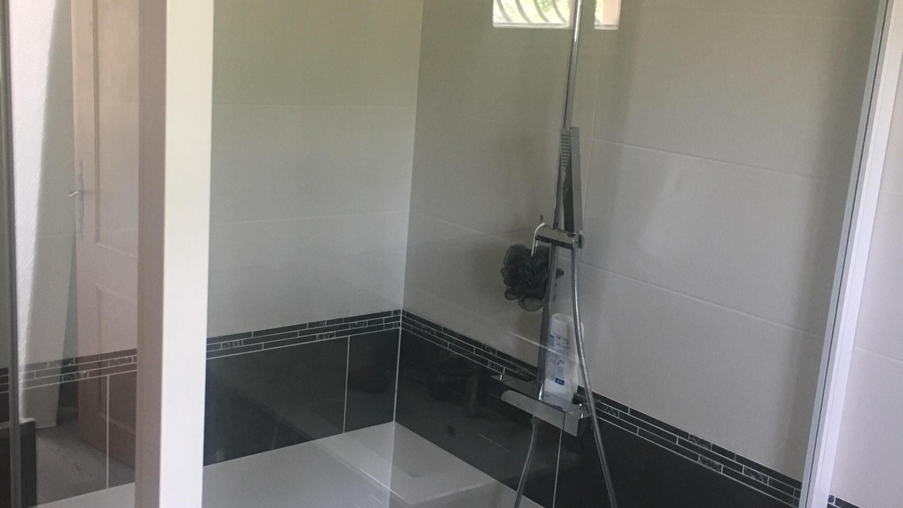 Photo of Bathroom in Joyeuse