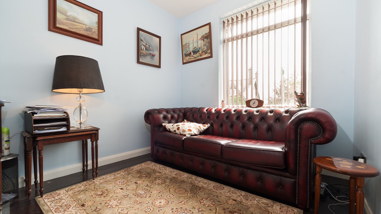 Photo of Livingroom in High Barnet