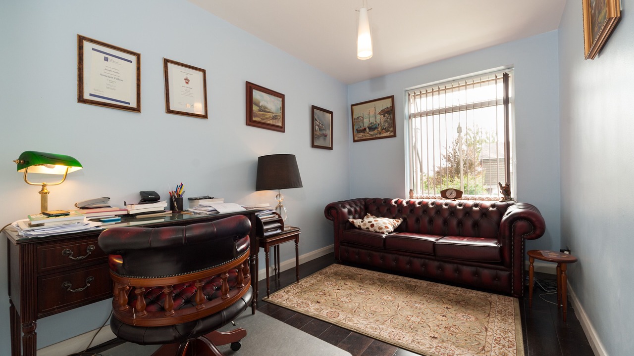 Photo of Livingroom in High Barnet
