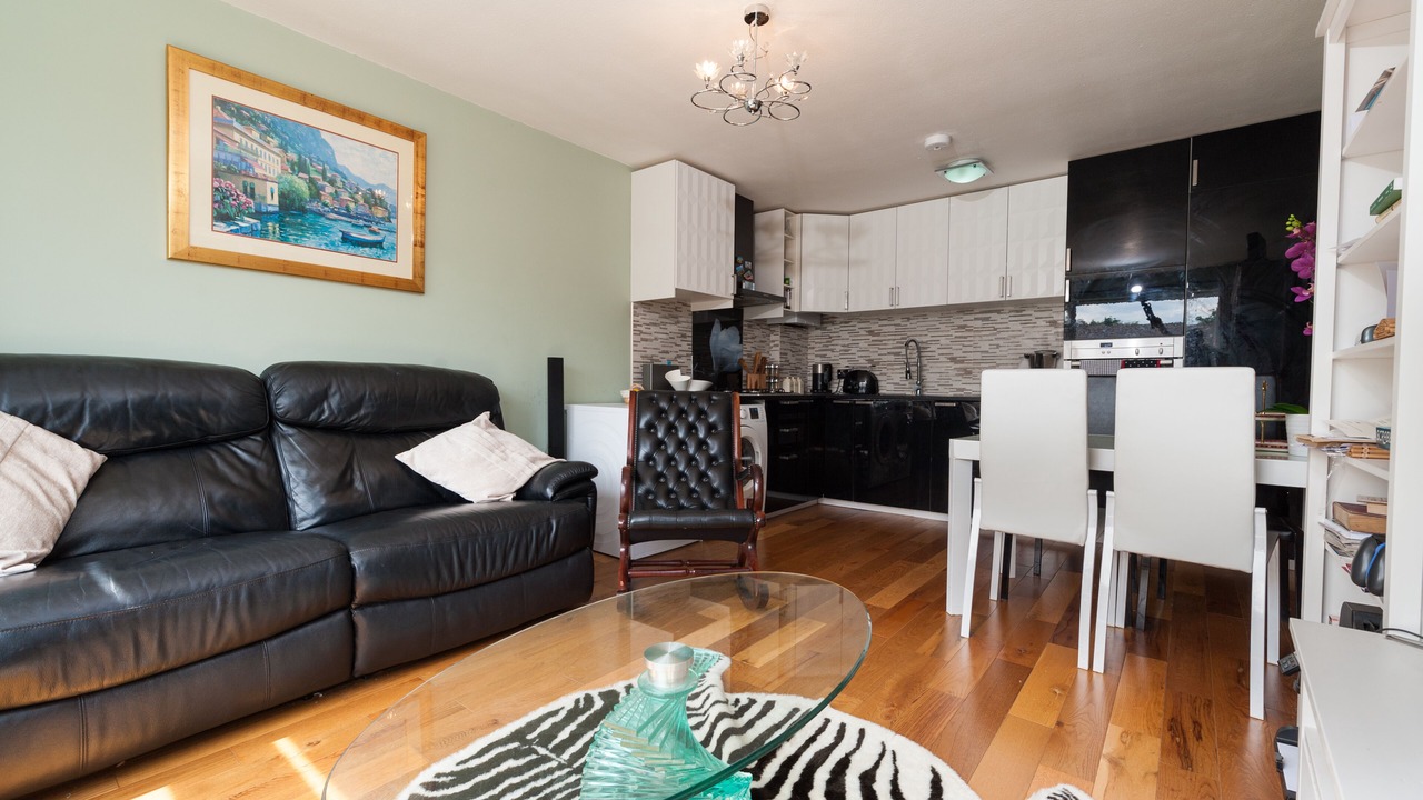 Photo of Livingroom in High Barnet