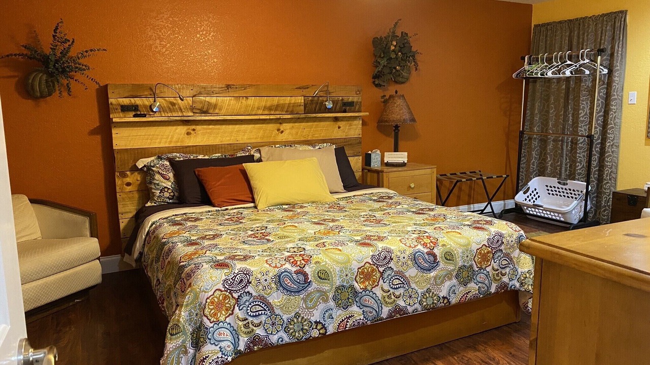 Photo of Bedroom in Black Mountain