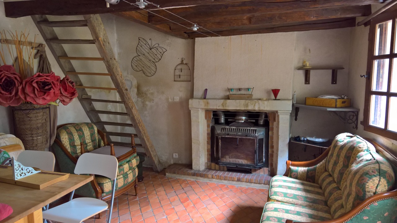 Photo of Livingroom in Cravant-les-Coteaux