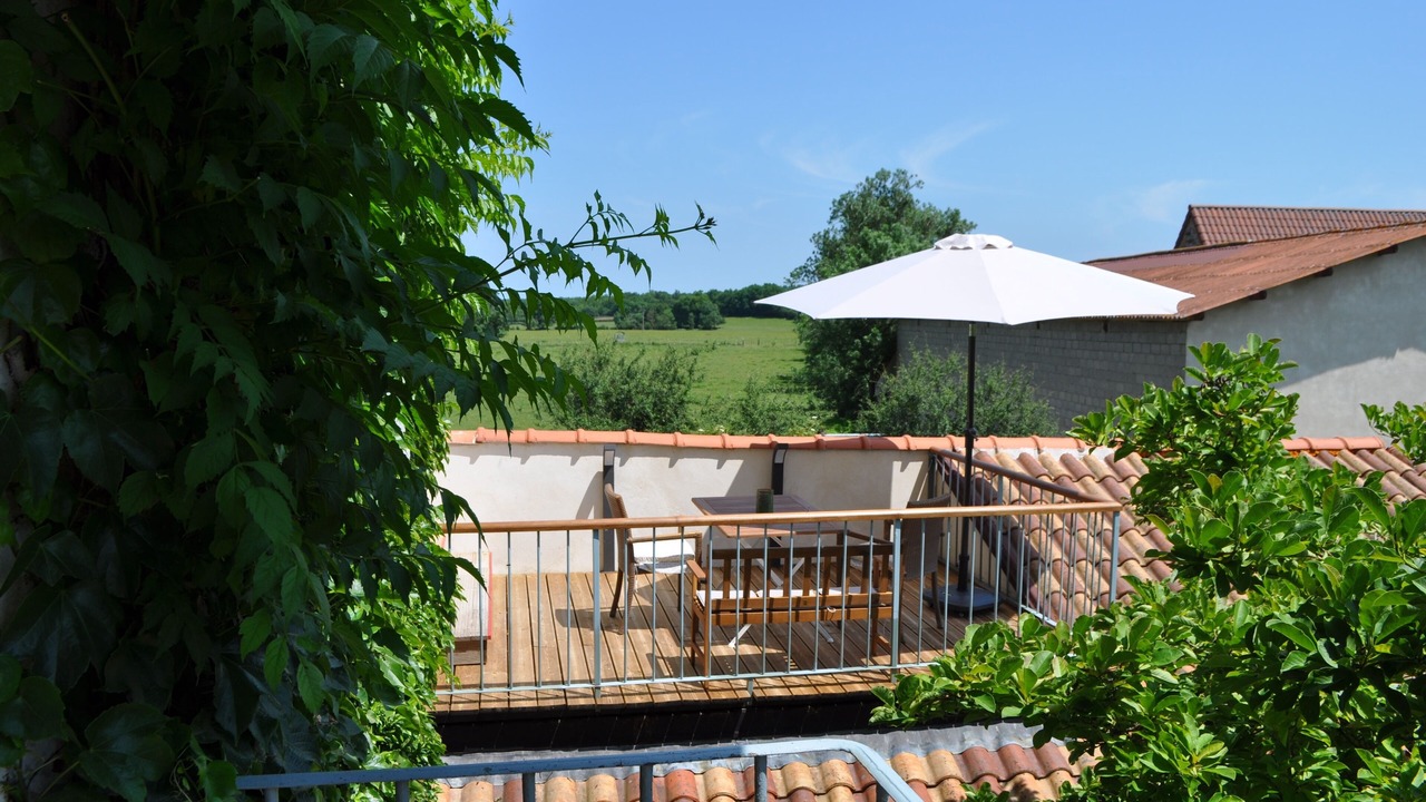 Photo of Outdoor in Lournand