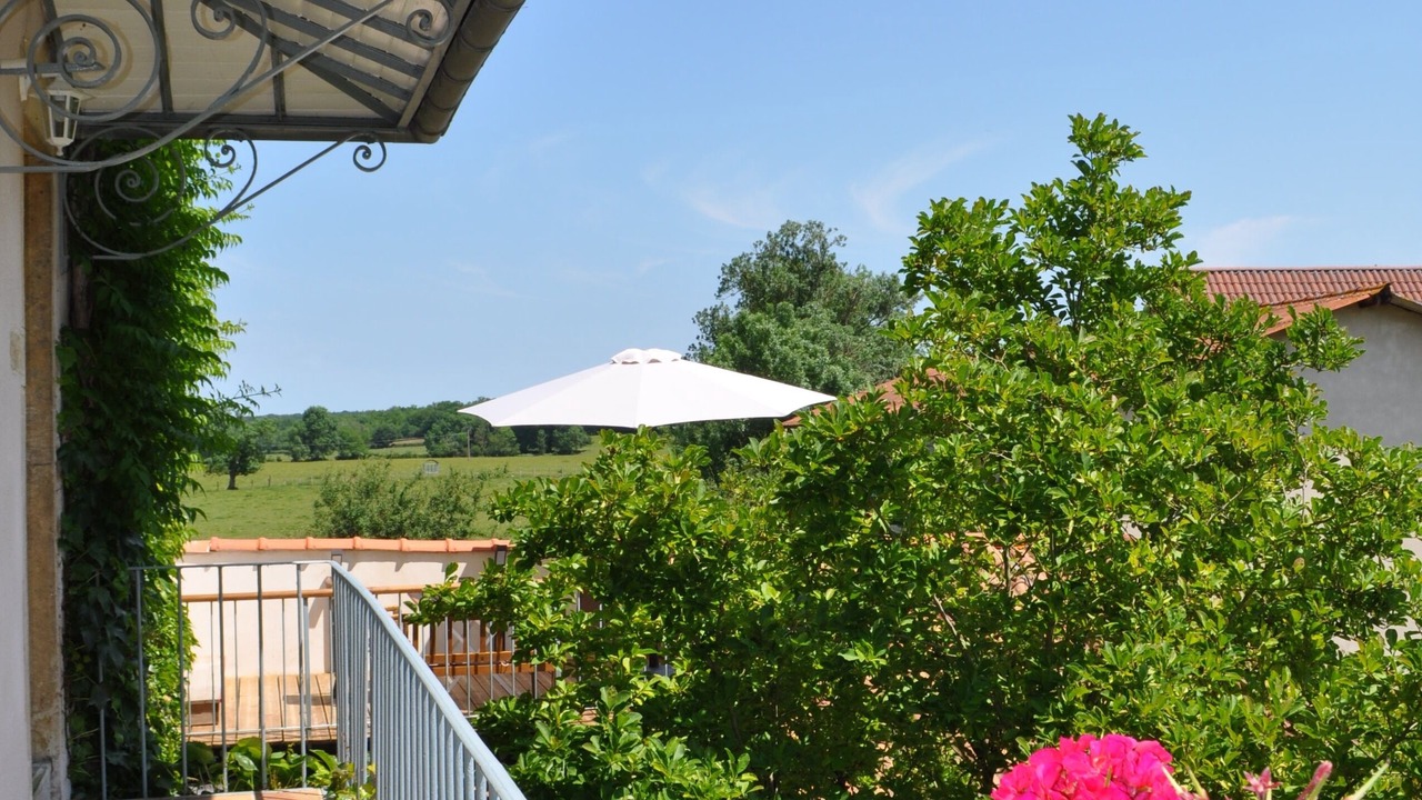 Photo of Outdoor in Lournand