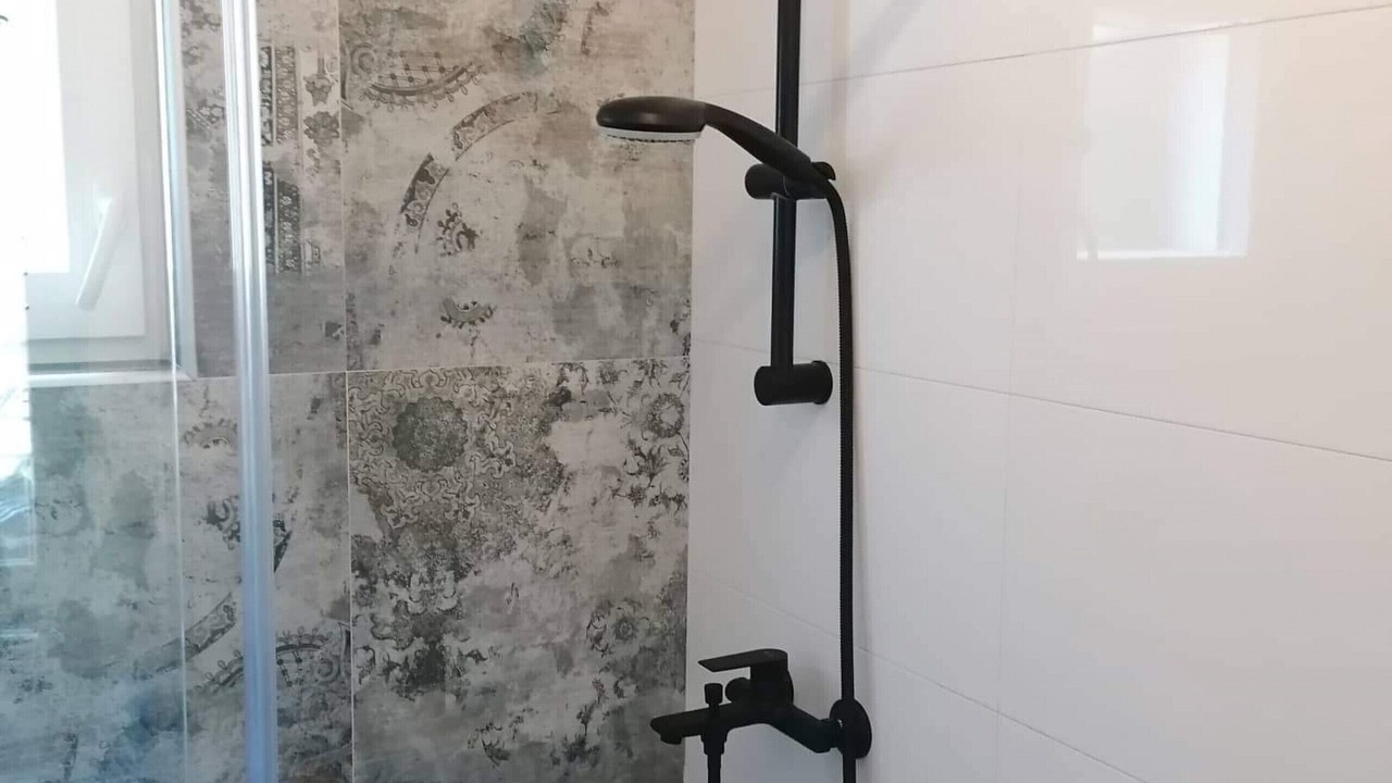 Photo of Bathroom in Tkon