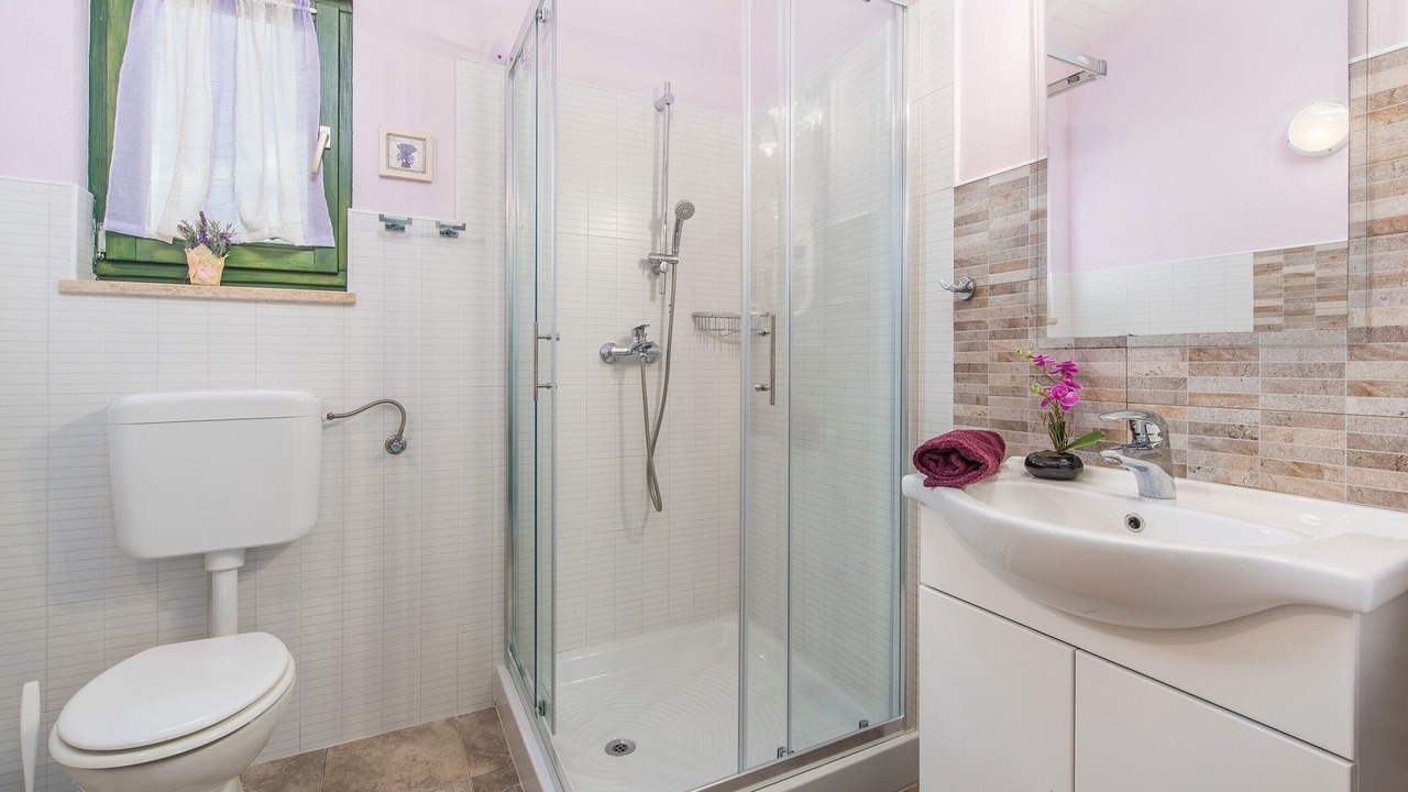 Photo of Bathroom in Kukci