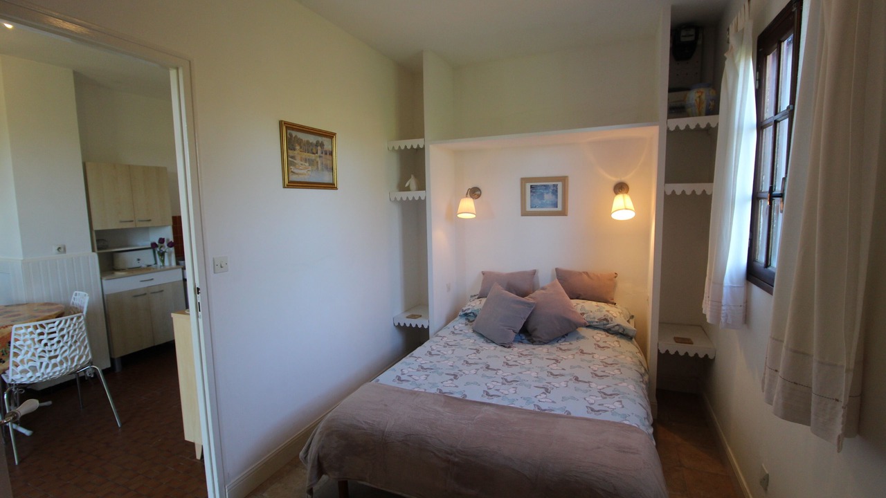 Photo of Bedroom in La Roche-Posay