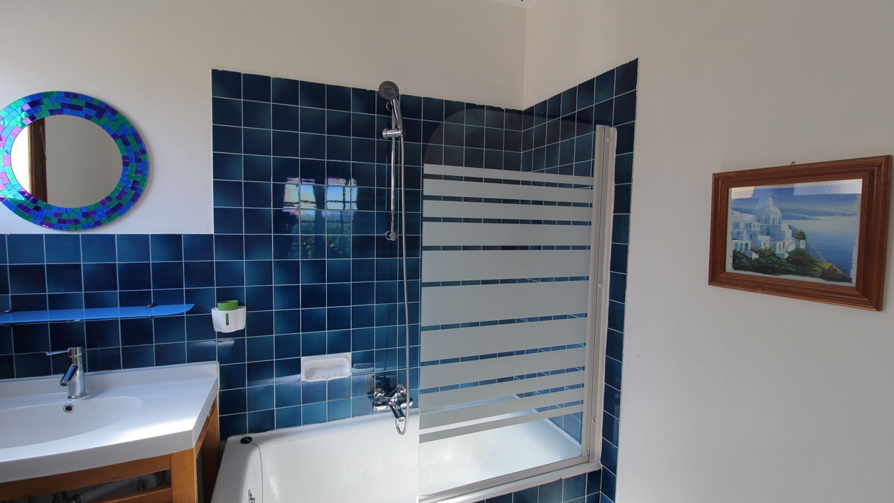 Photo of Bathroom in La Roche-Posay