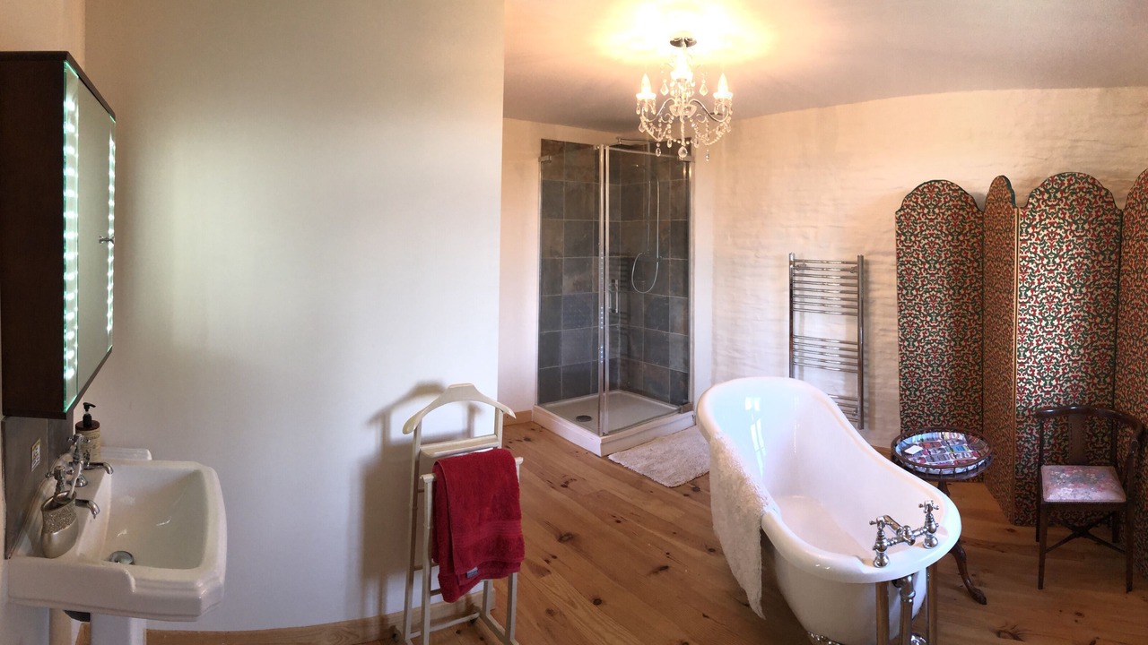 Photo of Bathroom in Perriers-en-Beauficel