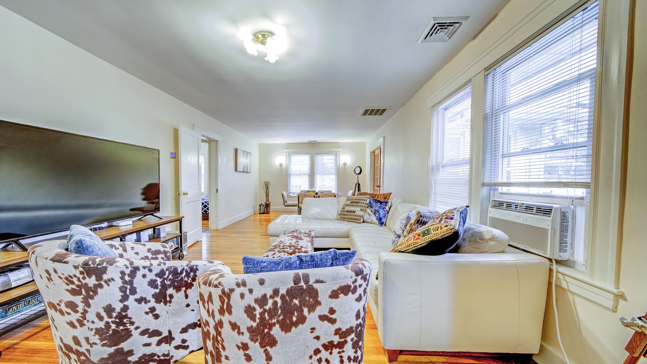 Photo of Livingroom in Watertown