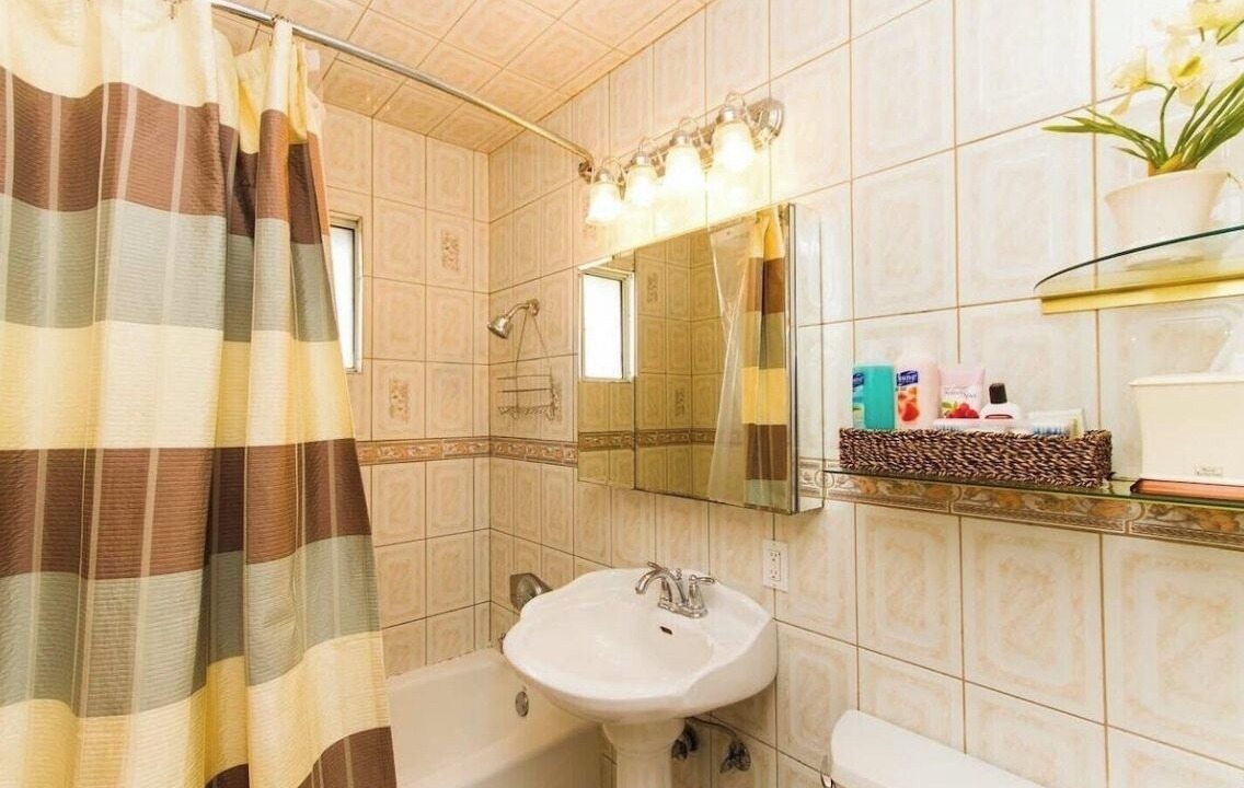 Photo of Bathroom in Anaheim Resort