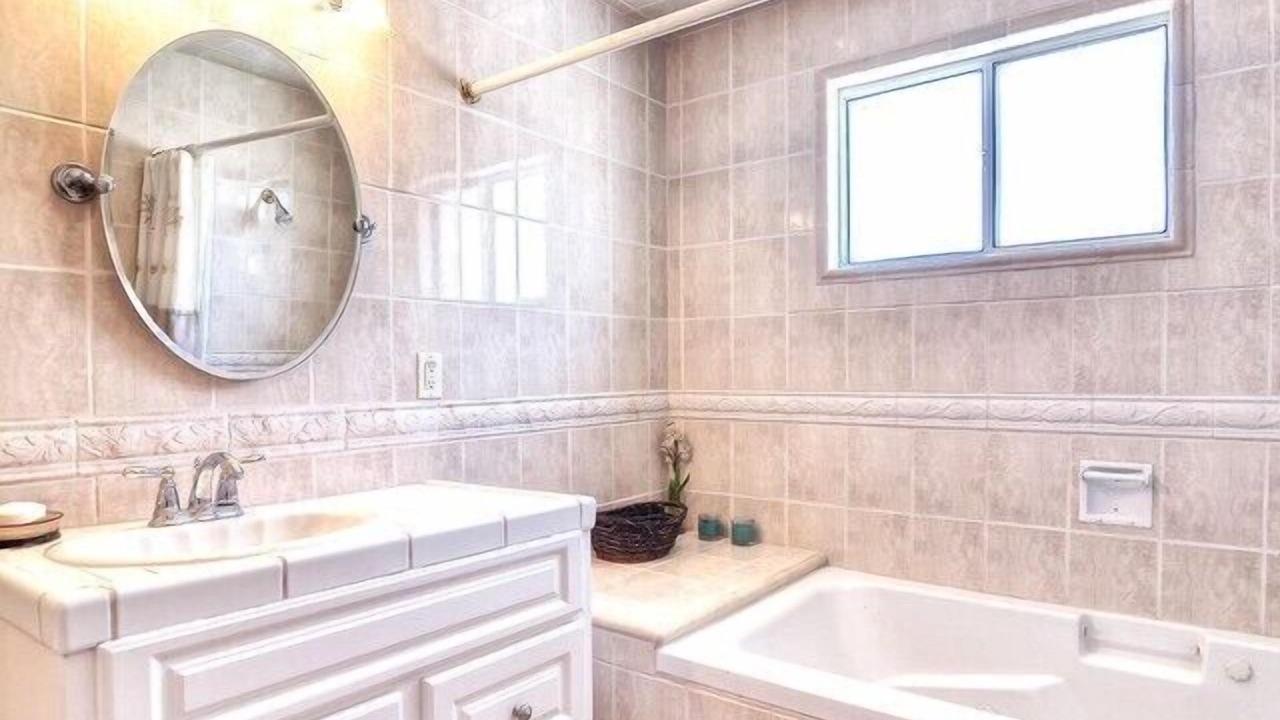 Photo of Bathroom in Anaheim Resort