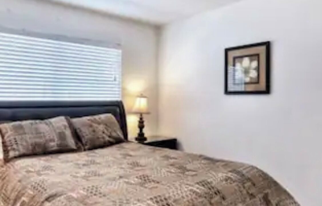 Photo of Bedroom in Anaheim Resort