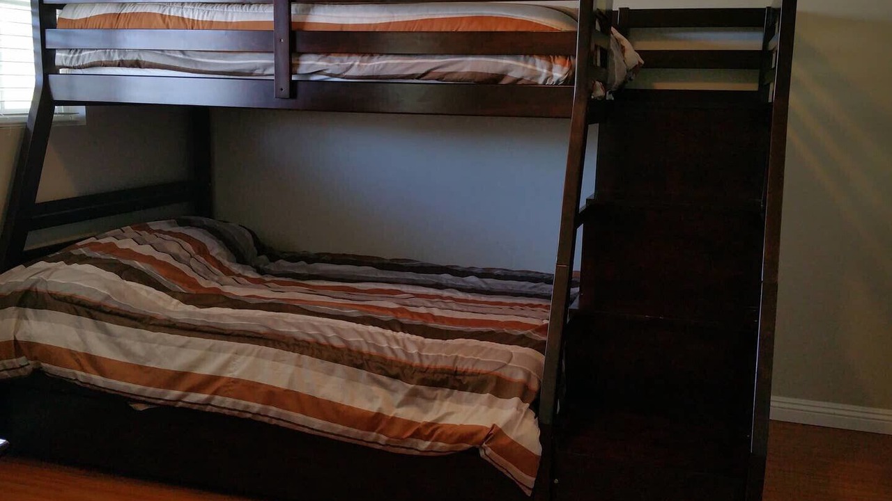 Photo of Bedroom in Anaheim Resort