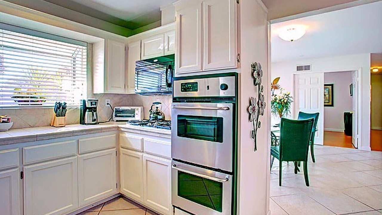 Photo of Kitchen in Anaheim Resort