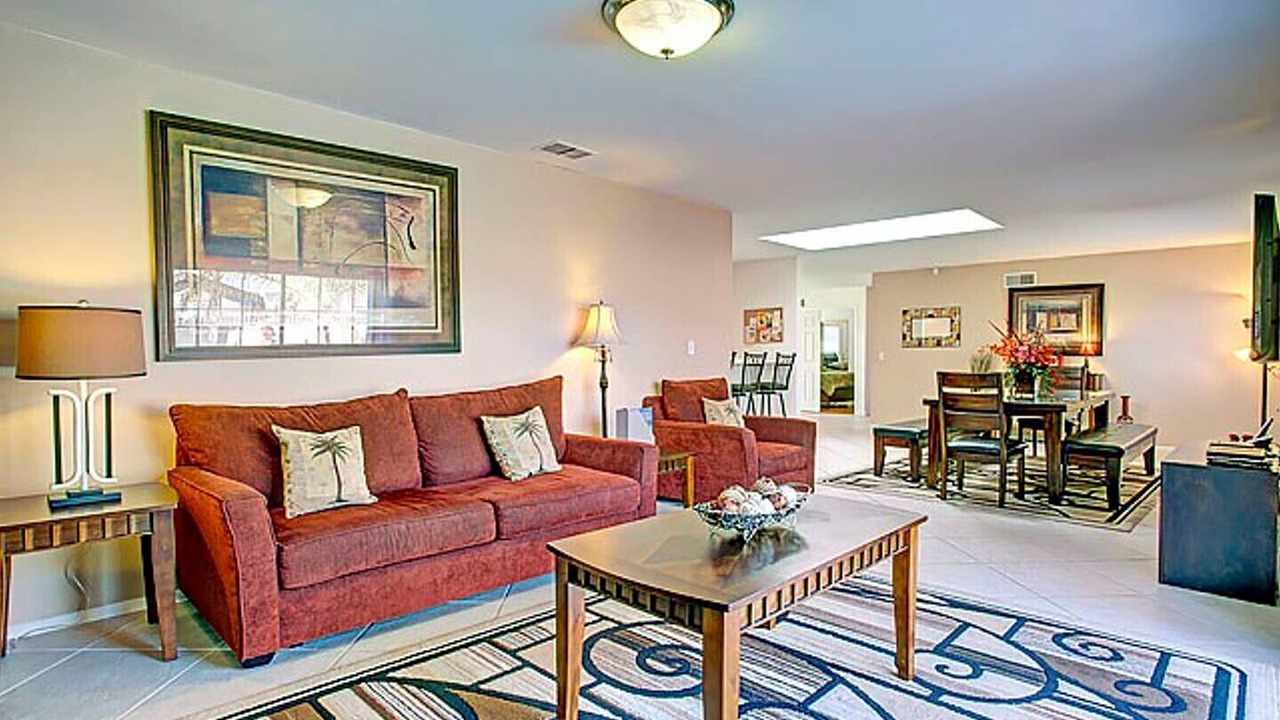Photo of Livingroom in Anaheim Resort