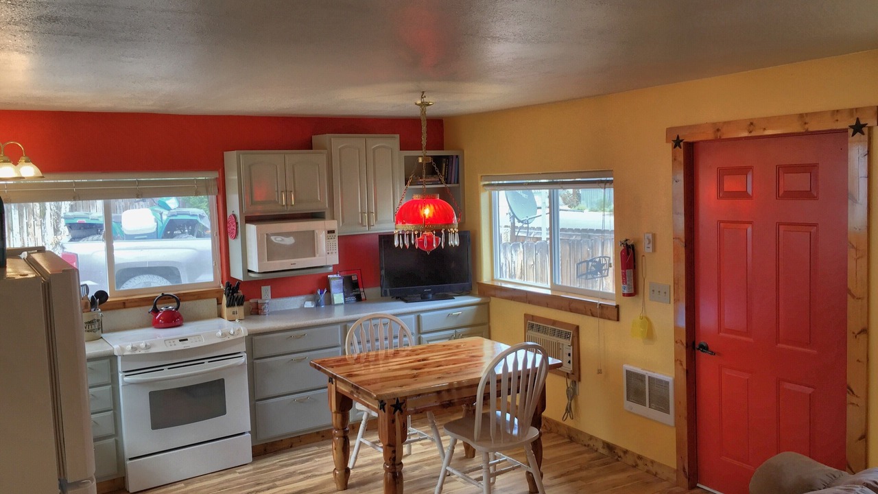 Photo of Kitchen in Plush
