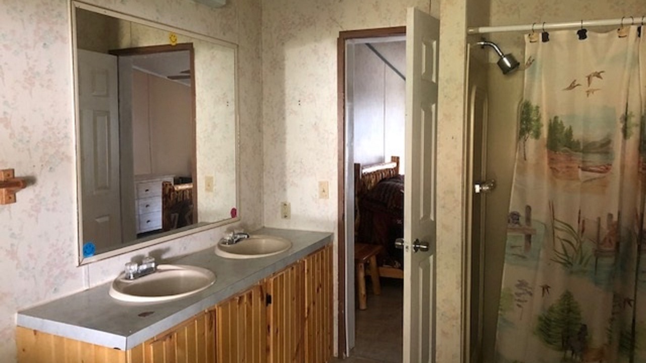 Photo of Bathroom in Yellville