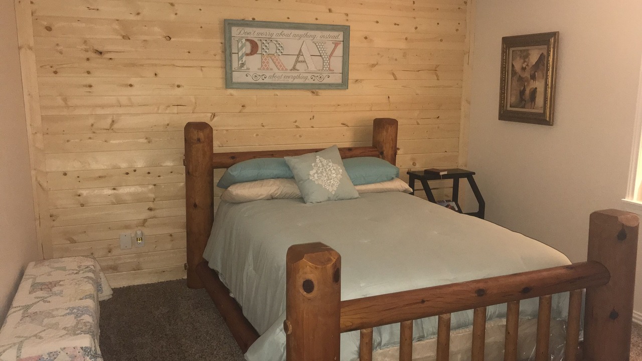 Photo of Bedroom in Normangee