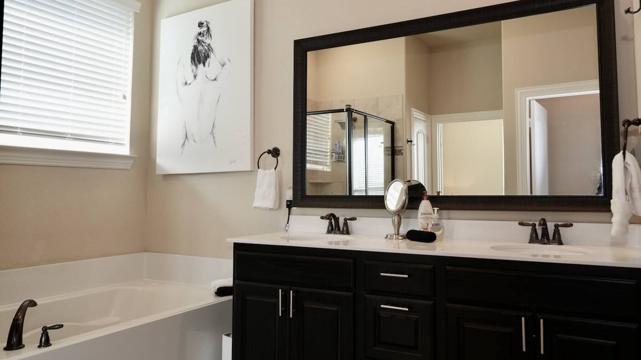 Photo of Bathroom in Little Elm