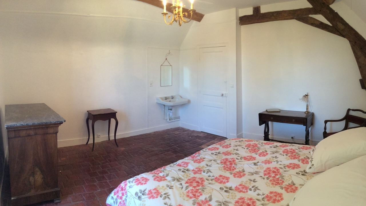 Photo of Bedroom in Clamecy