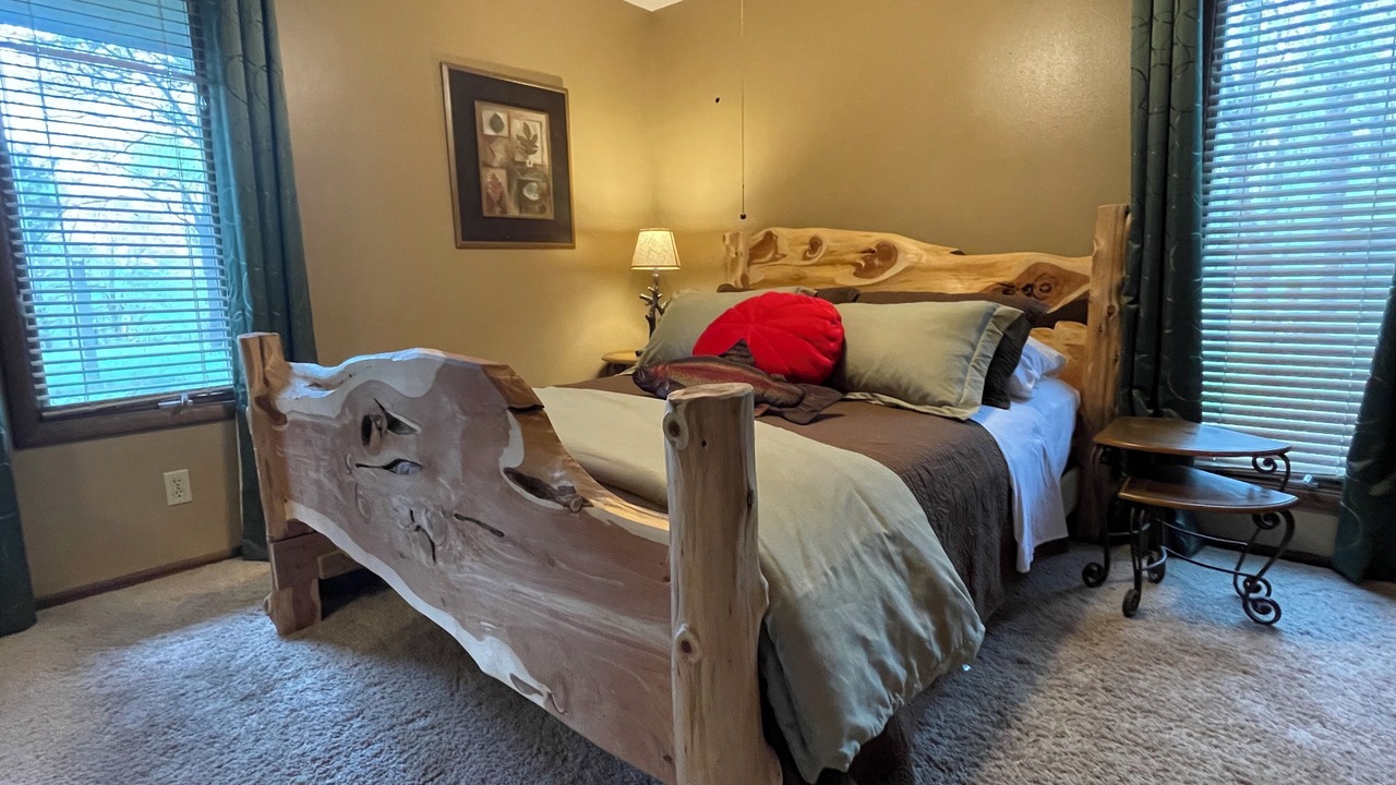 Photo of Bedroom in Cassville