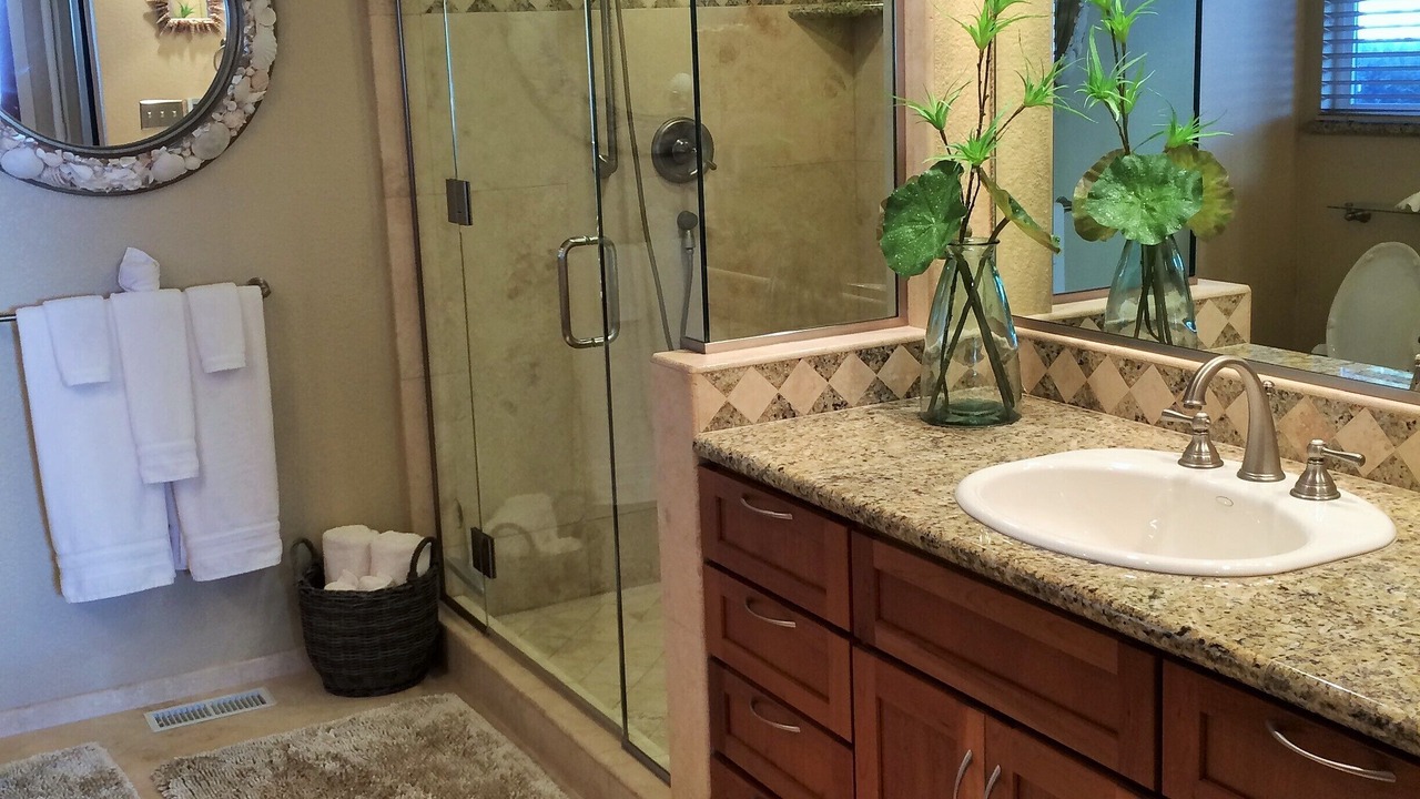 Photo of Bathroom in Harbor