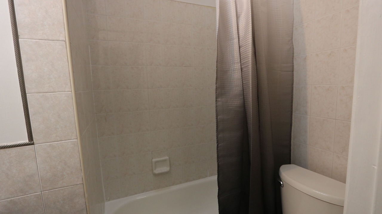 Photo of Bathroom in Bushwick