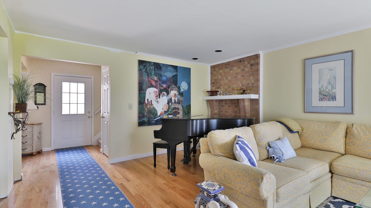 Photo of Livingroom in Spring Lake Heights