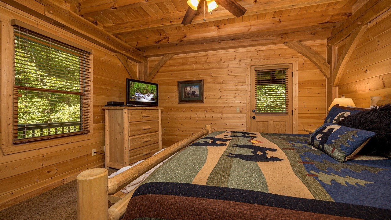 Photo of Bedroom in Wears Valley
