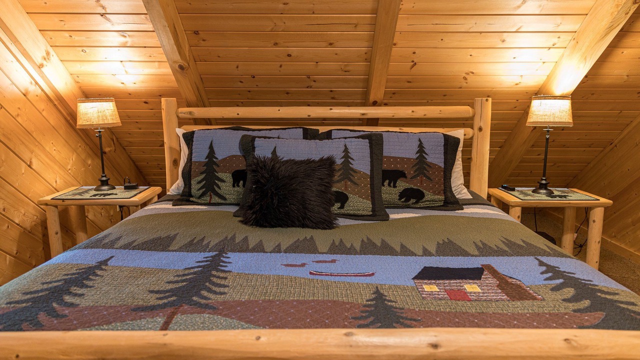 Photo of Bedroom in Wears Valley